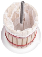 Lis_Strend_Pro_Harvester_FP30__30_lit__na_hrozno_5