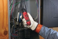 Multimeter_Milwaukee_2235-40__2xAA__kliestovy_2