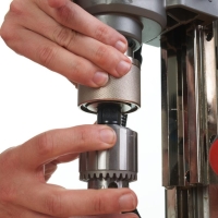 Vrtacka_Milwaukee_M18_FMDP-0C__magneticka_2