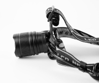 __elovka_Strend_Pro_Headlight_H4019__XHP70_2000_lm__3x2000mAh__IP43__USB_nab__janie__Zoom_4